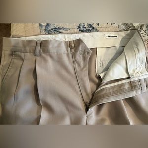 Men’s Claiborne Slacks Khaki 32x32
